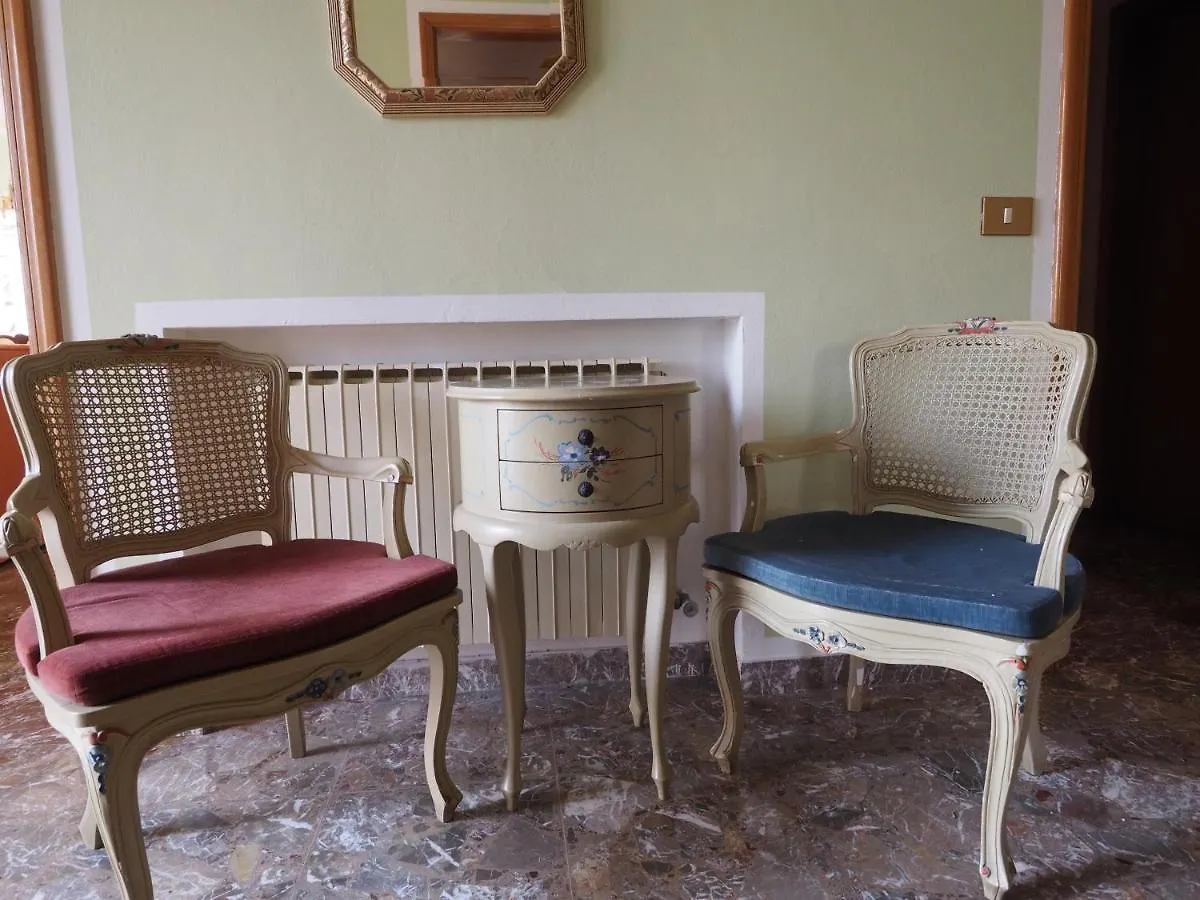 Villa Le Querce Gaggio Montano 0*,  Italy